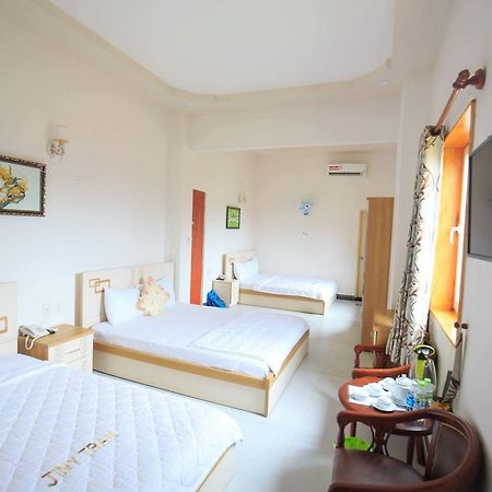 Jiny Tran Hotel Duong Dong  Экстерьер фото