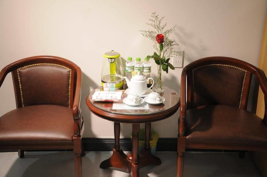 Jiny Tran Hotel Duong Dong  Экстерьер фото
